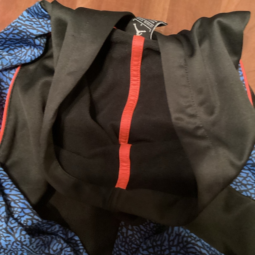 Air Jordan Therma Fit Boys Pullover - Picture 6 of 7